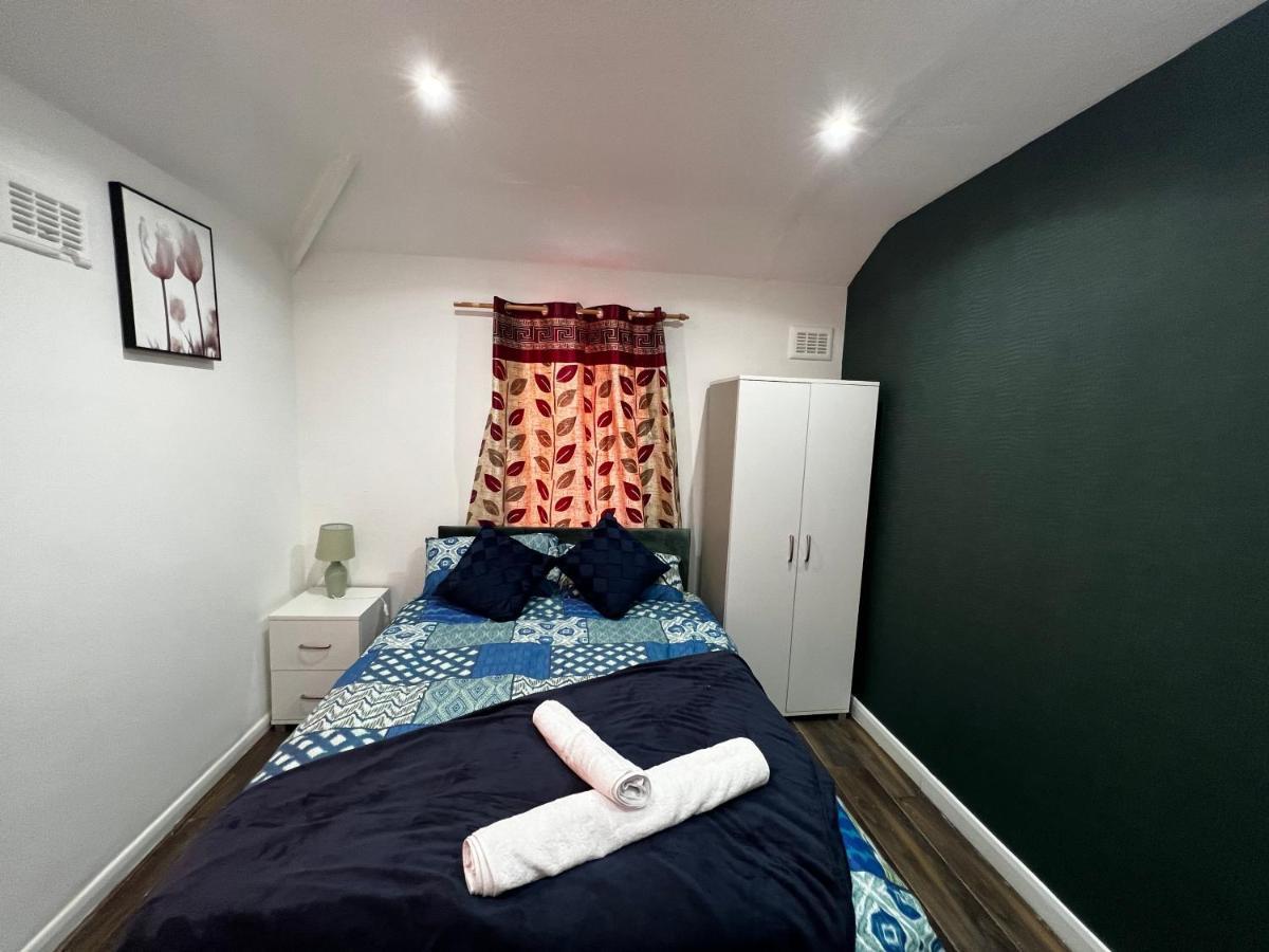 Good Priced Double Rooms In Sherperds Bush Londyn Zewnętrze zdjęcie